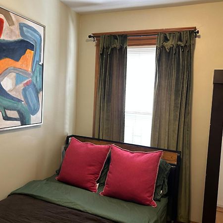 Dorothy'S Bed & Breakfast Chicago Bagian luar foto